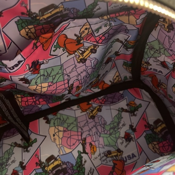 Loungefly Disney: A Goofy Movie - Movie Moments Mini Backpack - Picture 3 of 4
